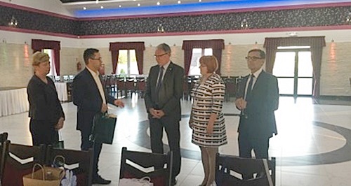 Ilustracja do informacji: Gmina zainteresowana partnerstwem z niemieckim samorządem