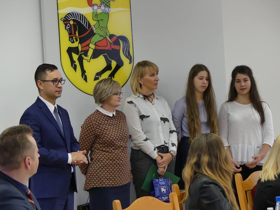 Ilustracja do informacji: Sukcesy uczniów uhonorowane podczas sesji