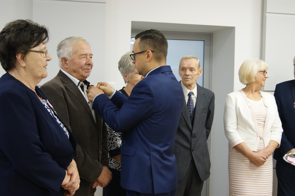 Ilustracja do informacji: Medal za Długoletnie Pożycie Małżeńskie