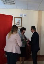 Miniatura zdjęcia: Gwiazda umilał czas pracownikom gminnej oświaty