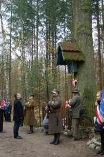 Miniatura zdjęcia: W lesistym zaułku godnie uczciliśmy ten dzień – Narodowego Święta Niepodległośc
