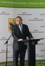 Miniatura zdjęcia: Skwer przy pomniku w Mszanowie nosi nazwę 2. Pułku Ułanów Grochowskich