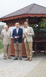 Miniatura zdjęcia: Lekarty. W geście wdzięczności za wspólne starania o wiatę 