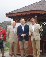 Miniatura zdjęcia: Lekarty. W geście wdzięczności za wspólne starania o wiatę 